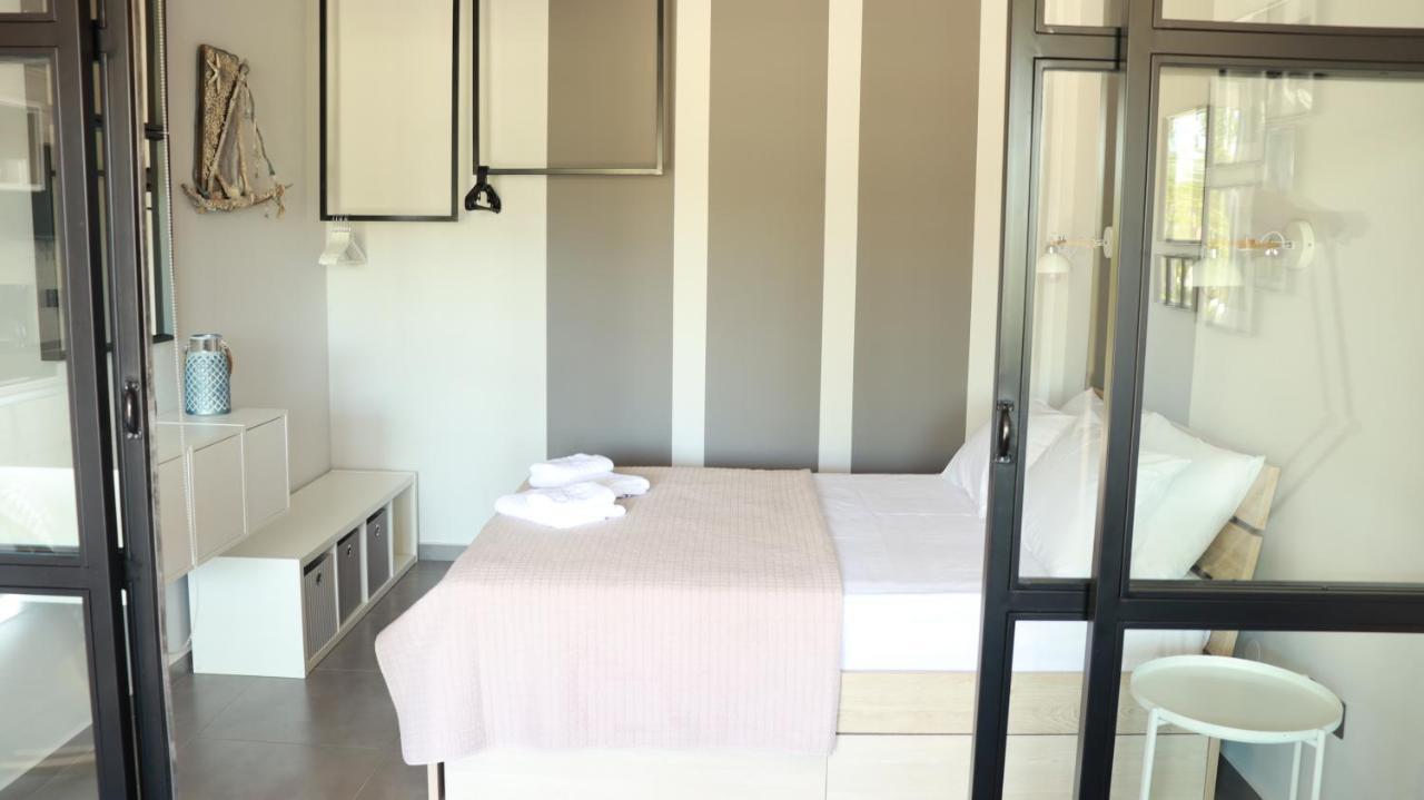 Siviri Suites Bagian luar foto