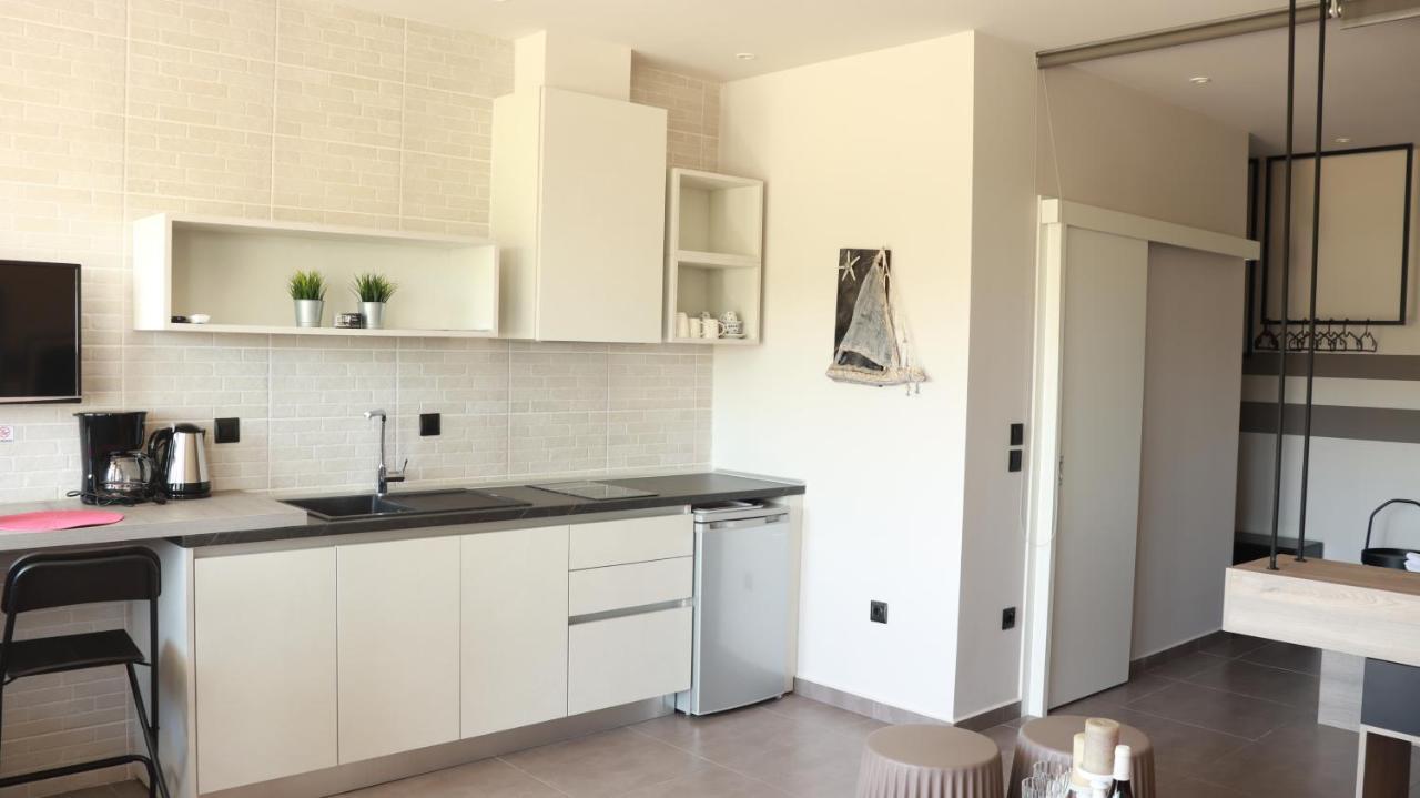 Siviri Suites Bagian luar foto