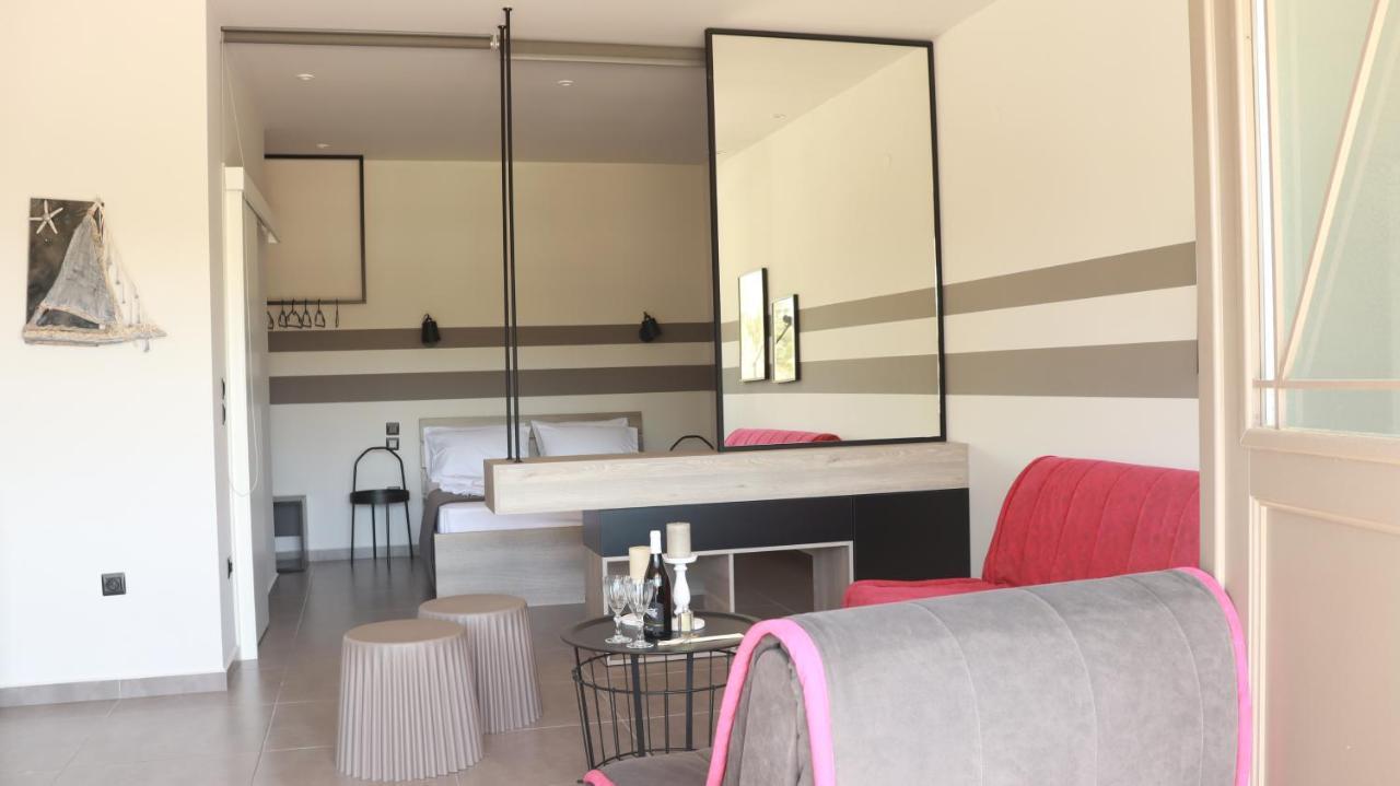 Siviri Suites Bagian luar foto
